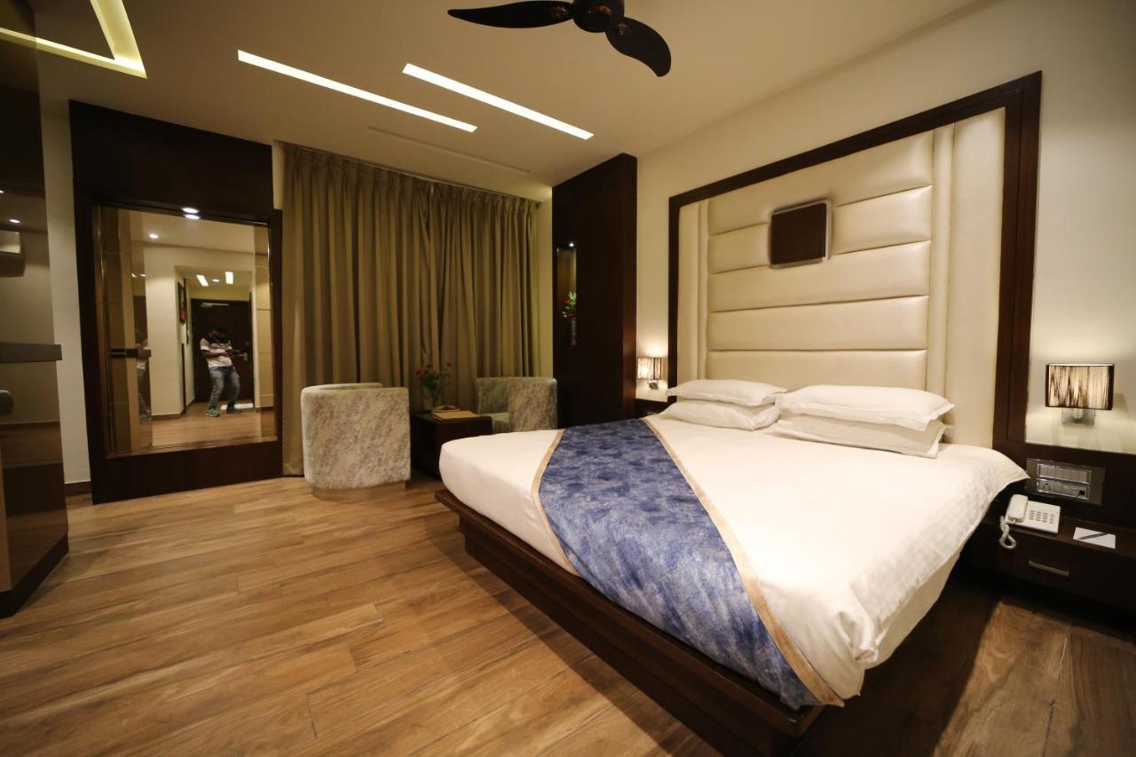 Hotel Prince Viraj 贾巴尔普尔 外观 照片