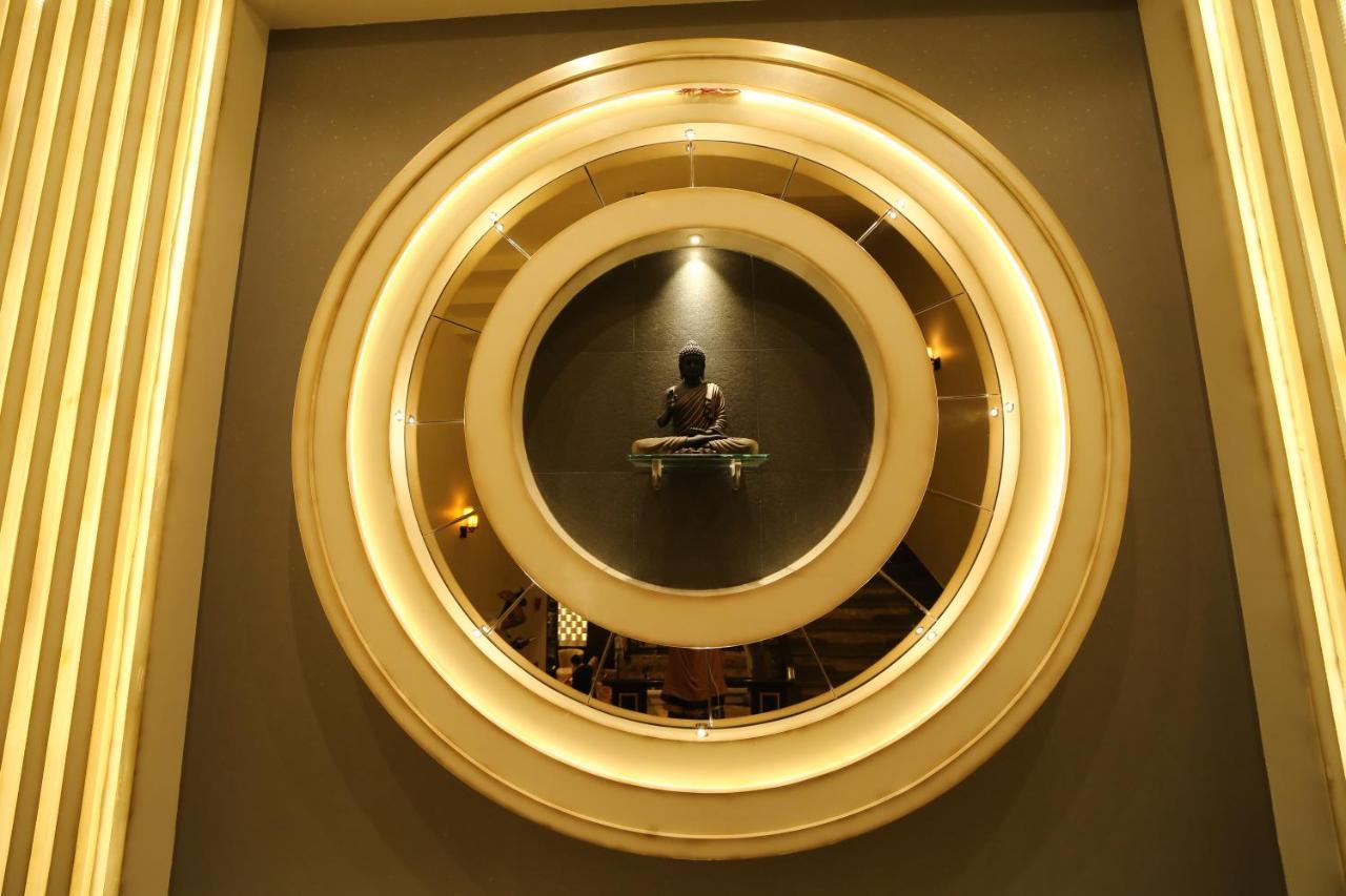 Hotel Prince Viraj 贾巴尔普尔 外观 照片