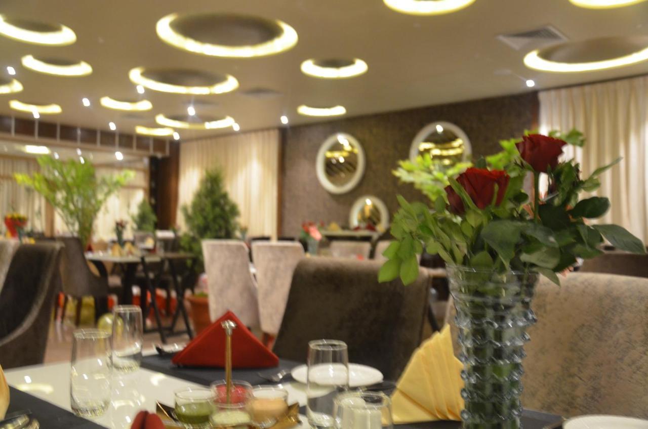 Hotel Prince Viraj 贾巴尔普尔 外观 照片