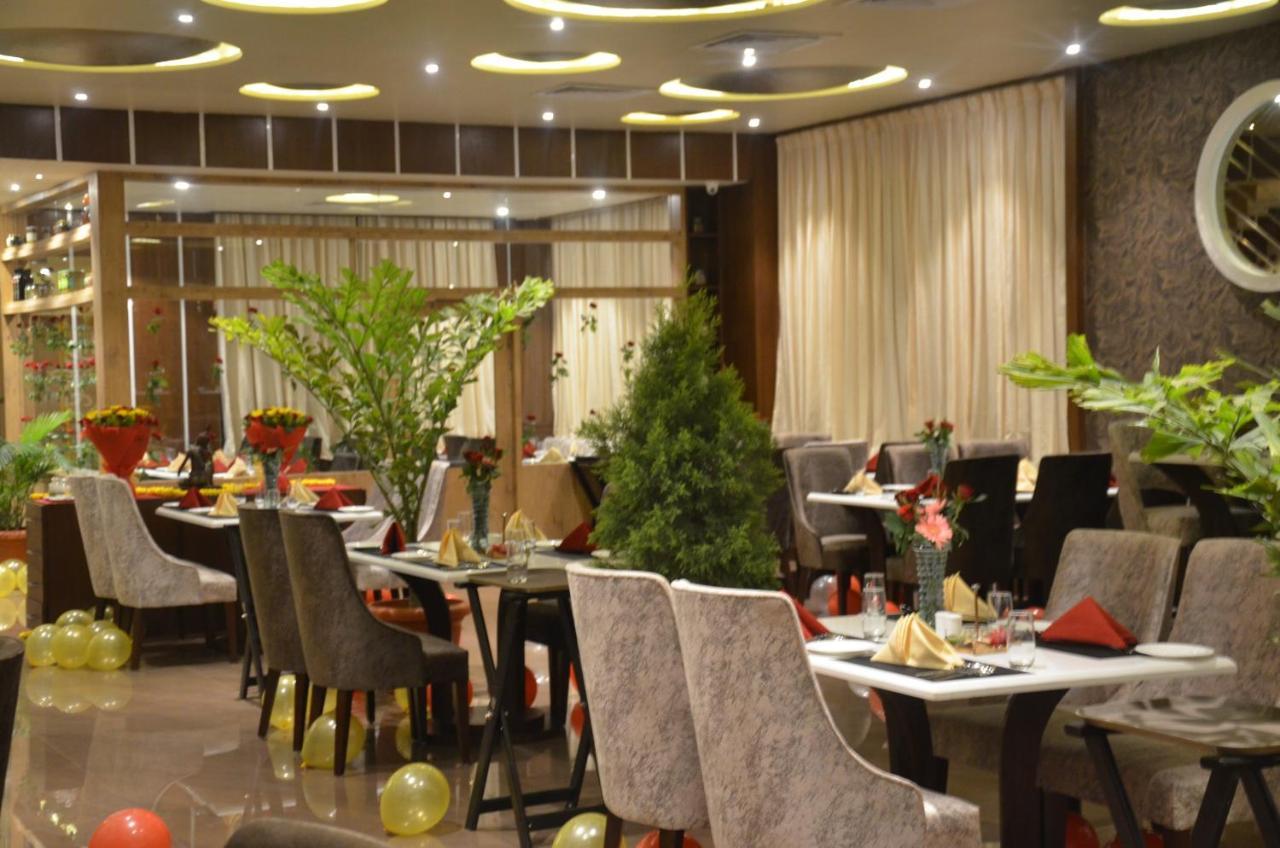 Hotel Prince Viraj 贾巴尔普尔 外观 照片